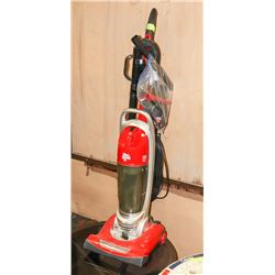 DIRT DEVIL UPRIGHT VACUUM