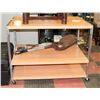 Image 1 : 3 SHELF CART ON CASTORS 48X32
