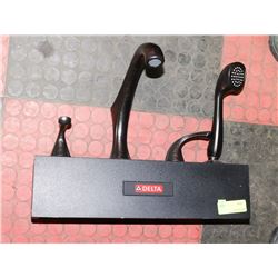 DELTA KITCHEN FAUCET ON CHOICE