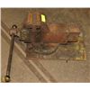 Image 1 : VINTAGE LARGE 5" VICE WITH PLATE