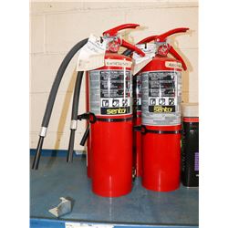 LOT OF 4 FIRE EXTINGUISHERS WITH CHARGE