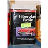 Image 1 : 2 ONE GALLON CONTAINERS FIBREGLASS RESIN