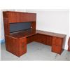 Image 3 : CORNER OFFICE DESK SOLD WITH COMMERCIAL TABLE