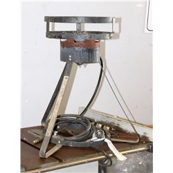 PROPANE SINGLE BURNER OUTDOOR STOVE.