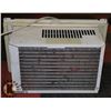 Image 2 : DANBY WINDOW AIR CONDITIONER