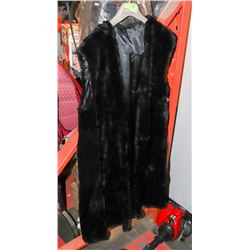 FUR VEST