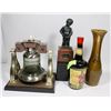 Image 1 : LOT OF ASSORTED LIQUOR DECANTERS