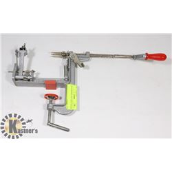 THE PAMPERED CHEF APPLE PEELER