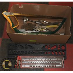 LARGE BOX OF VARIOUS TOOLS INCL WRENCHES, VISE