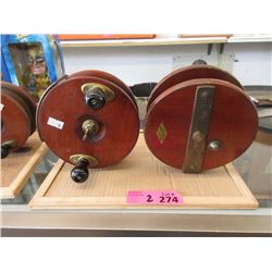 2 Vintage Peetz  6"  Wood Fishing Reels