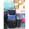 Image 1 : 4 Pieces of Assorted Rolling Luggage