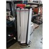Image 1 : Five 4 Foot Shop Lights - Store Returns
