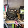 Image 1 : 9 Pieces of Cookware - Store Returns