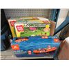 Image 1 : 2 Kiddie Pools & Raft Boat Set - Store Returns