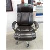 Image 1 : Leather Executive Adjustable Office Chair