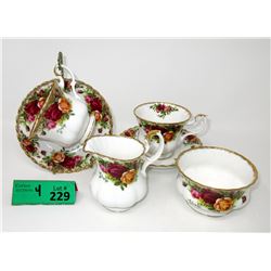 Royal Albert "Old Country Roses" 4 Piece Set