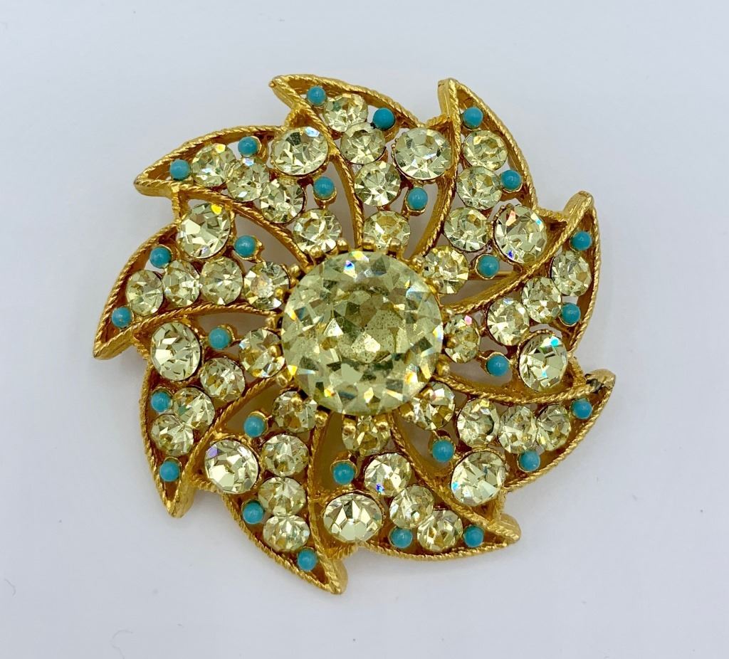 LOT OF TWO VINTAGE RHINESTONE PINS/BROOCHES
