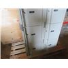 Image 4 : METAL LOCKER (12 CUBICLES)