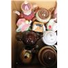 Image 2 : LOT OF 12 COFFEE AND TEAPOTS