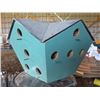 Image 1 : LARGE BIRDHOUSE (25" SQ X 19"T) *GREEN*