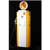 Image 33 : Gilmore Gas Pump Wayne 70 w/ Globe c. 1937-1946