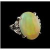 Image 1 : 8.26 ctw Opal and Diamond Ring - Platinum