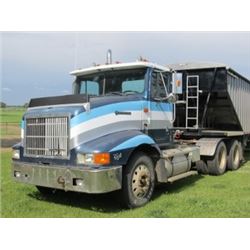 1996 IHC 9200 Tandem Axle Tractor