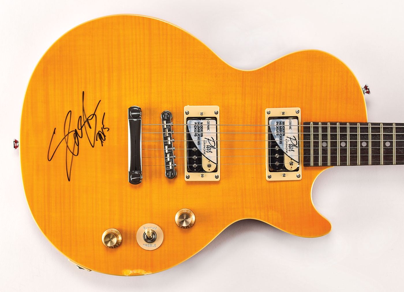 Guns N' Roses: Slash Signed Guitar