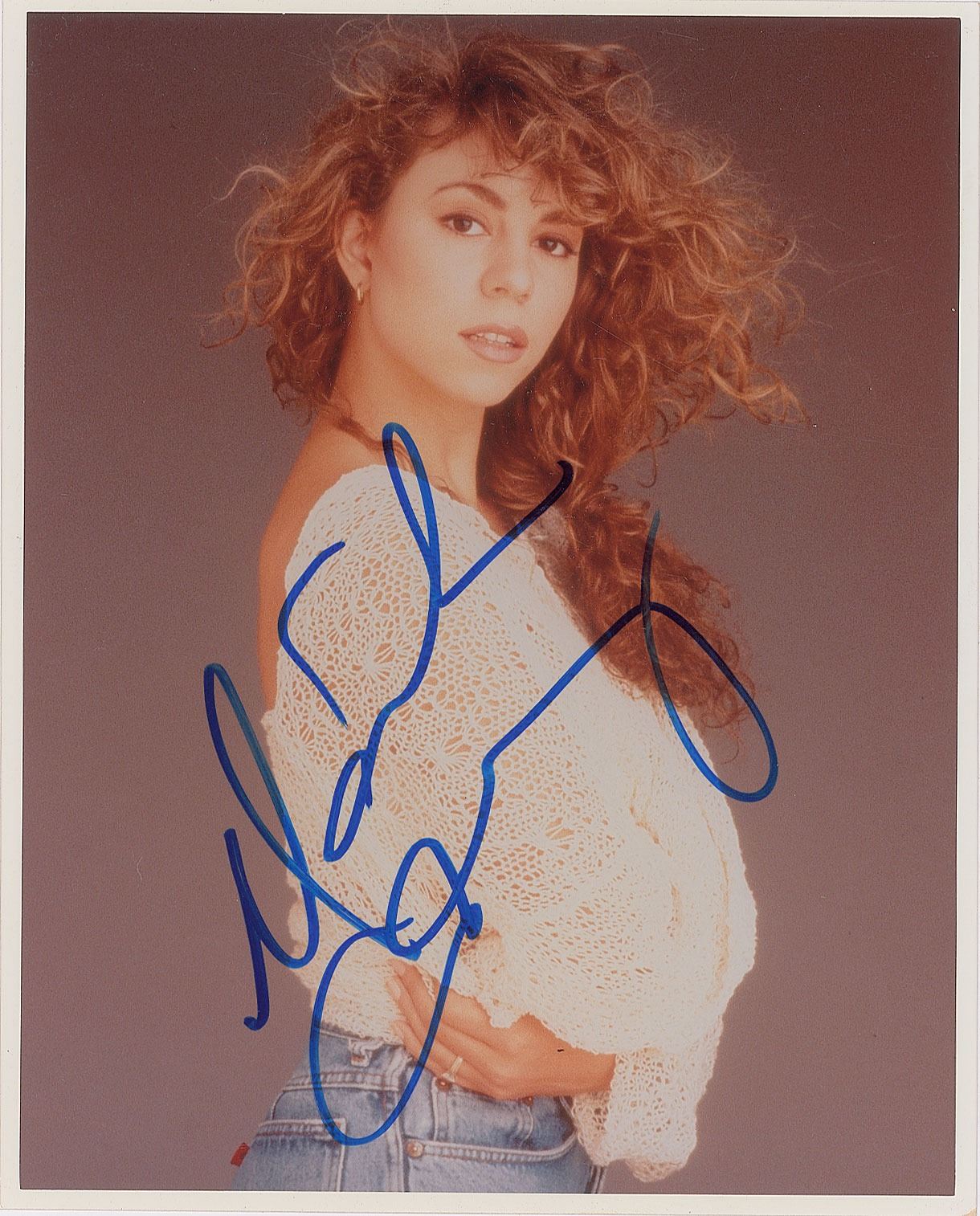 Photo Mariah Carey Signed Autographed 8 x 10 Photo Mariah Carey Signed Autographed 8 x 10