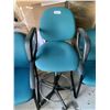 Image 3 : Lot of 3 Blue office chairs