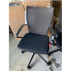 black Mesh back adjustable office chair