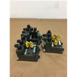 (3) Siemens 141-1BF12-0XB0 Digital Output