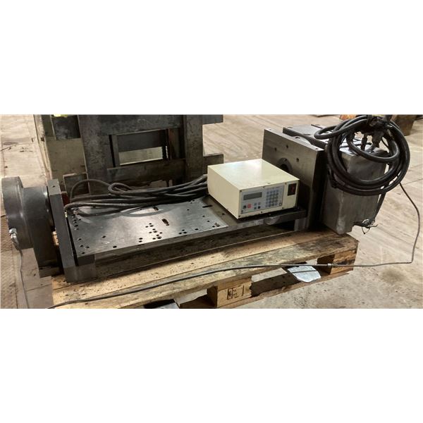 Tsudakoma 4th Axis Rotary Table with Control