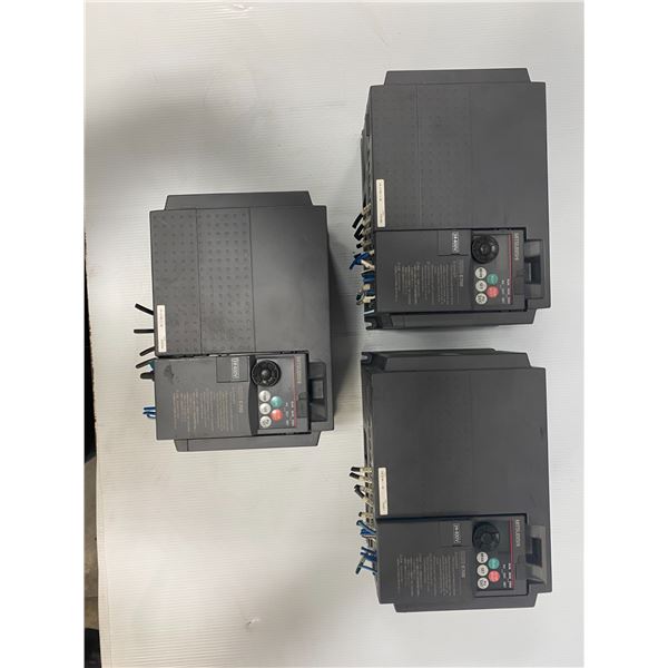 (3) Mitsubishi FR-E740-7.5K Inverters