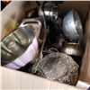 Image 2 : LARGE BOX OF BAKEWARE
