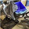 Image 1 : 4 STORAGE TOTES AND 3 DUFFLE BAGS