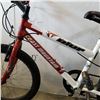 Image 2 : WHITE SUPER CYCLE BIKE AND ORANGE COAST MOUNTAIN BLUR BIKE