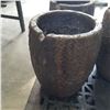 Image 2 : 2FT CEMENT PLANTER POT
