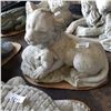 Image 2 : CONCRETE LION CUB AND LION