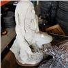 Image 3 : CONCRETE NATIVE INDIAN CHIEF