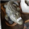 Image 1 : CONCRETE PAINTED ALLIGATOR