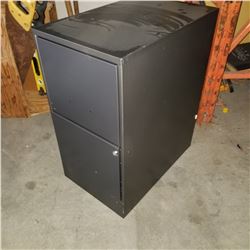 METAL 2 DRAWER FILING CABINET