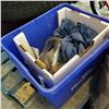 Image 1 : 3 RESPIRATOR MASKS AND COVERALLS