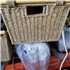Image 3 : LOT OF WICKER BASKETS, PLASTIC PLANTERS AND PICTURE FRAMES
