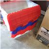 Image 2 : 5 TOTES WITH BUILT IN LIDS
