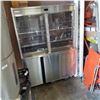 Image 1 : STAINLESS REFRIGERATOR DISPLAY UNIT CUSTOM DIAMOND MONTREAL