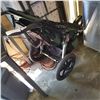 Image 1 : B.O.B 3 WHEEL STROLLER W/ BRAKE AND QUICK RELEASE