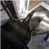 Image 3 : B.O.B 3 WHEEL STROLLER W/ BRAKE AND QUICK RELEASE