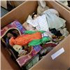 Image 2 : 2 BOXES OF COLLECTOR DOLLS, STUFFIES, AND PUPPETS