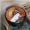 Image 1 : KIWI SHOE POLISHING KIT IN TIN